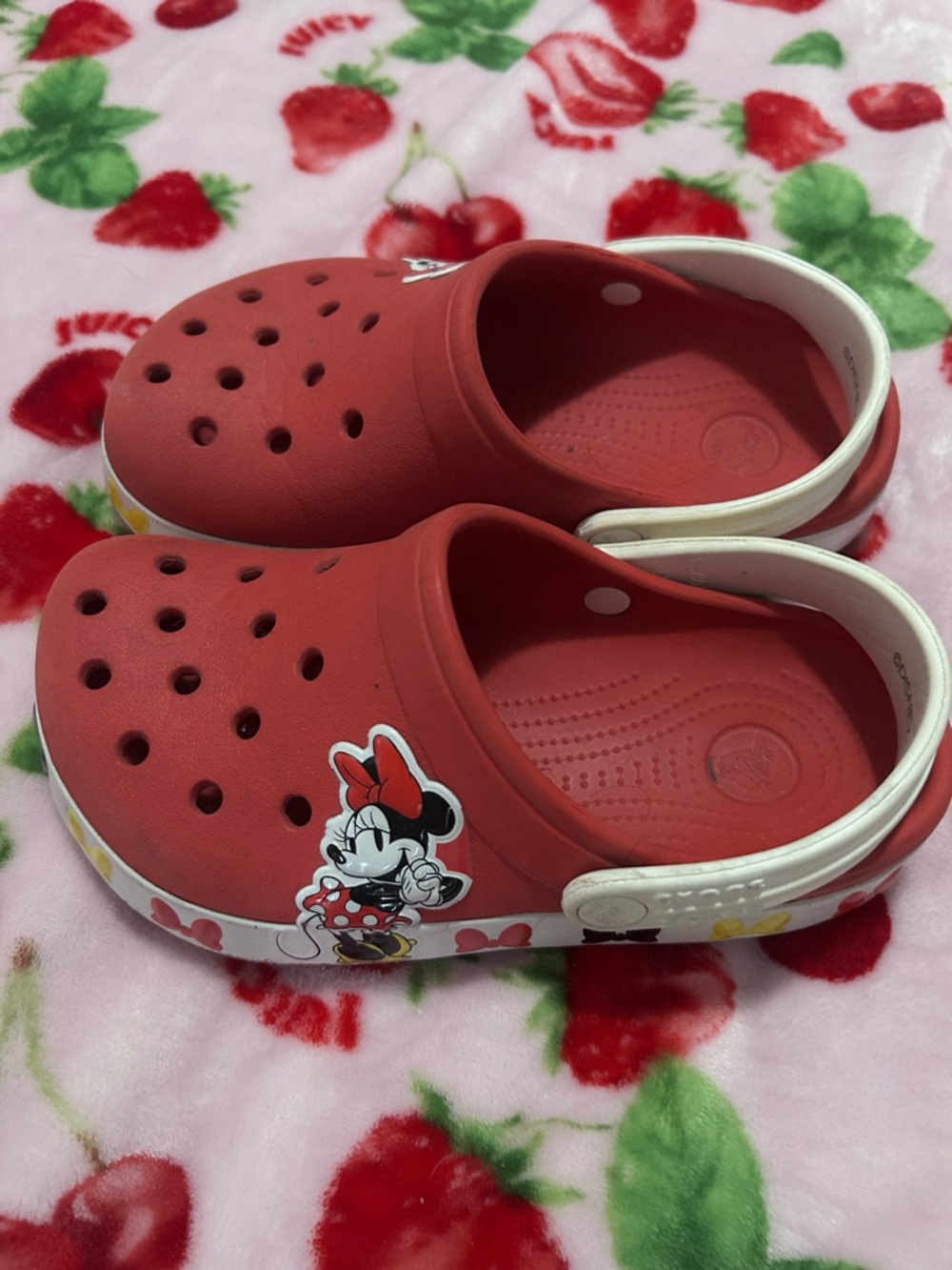 Red Girls Minnie Mouse Crocs